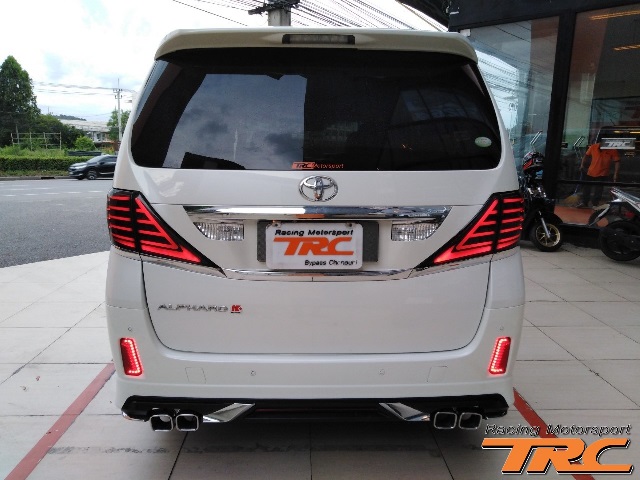 ไฟท้าย ALPHARD20 2008 -2014 ทรง VALENTI REVO 20 ไฟเลี้ยววิ่ง ใช้กับรุ่น 20